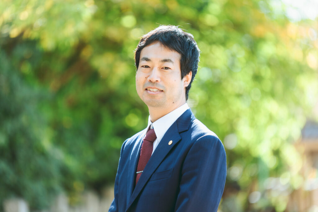 代表取締役　丸岡慶士